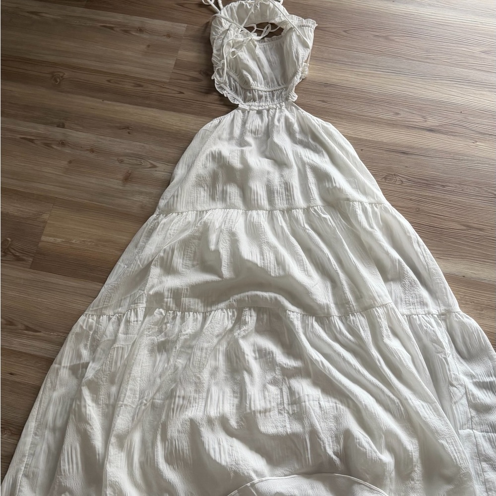 12th Tribe White Backless Maxi Dress with Cutout